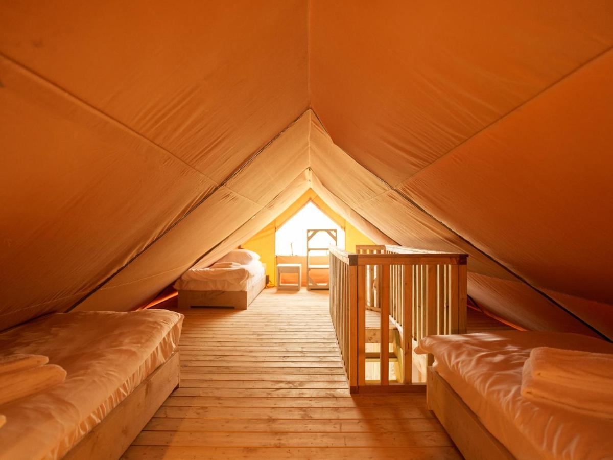 Dutchen Erfgoedpark De Hoop Glamping Luxury tent Uitgeest