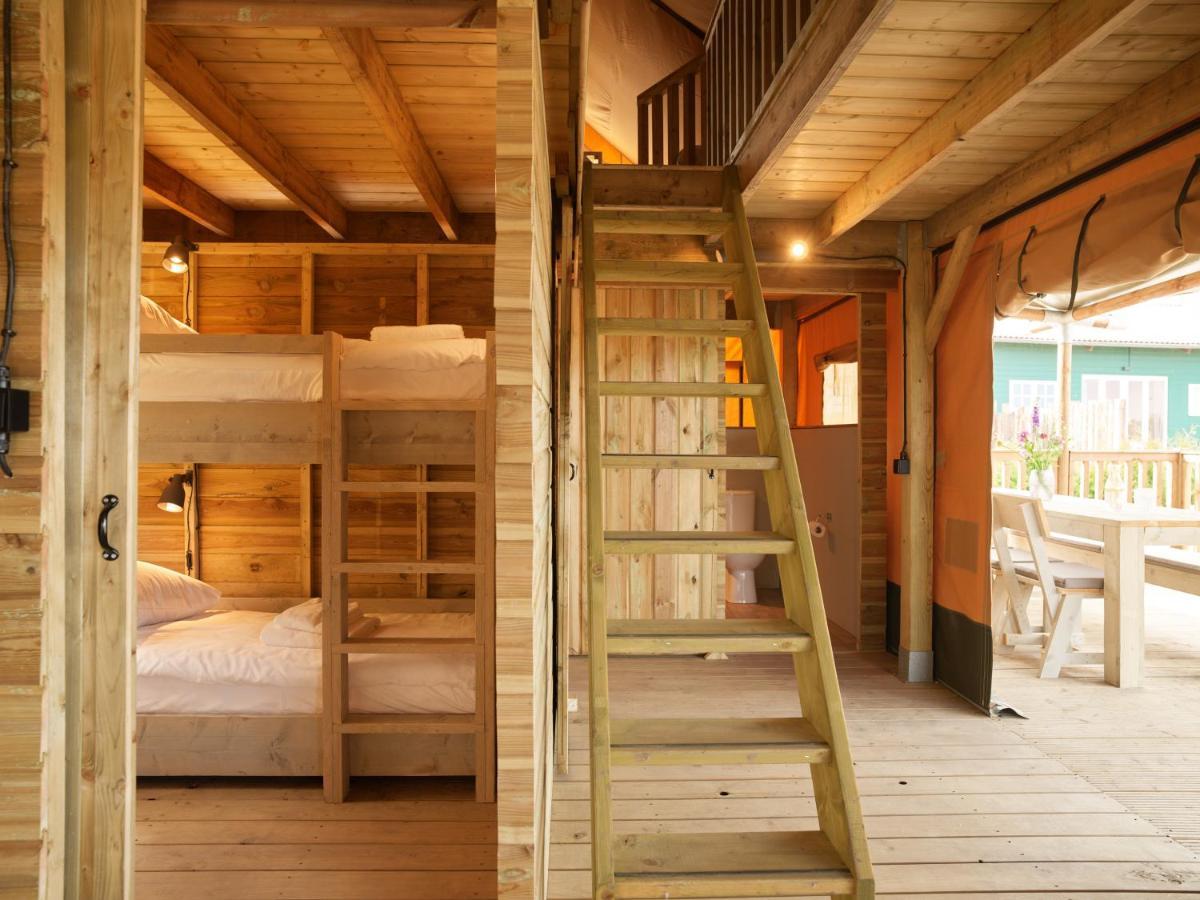 Luxury tent Dutchen Erfgoedpark De Hoop Glamping Uitgeest