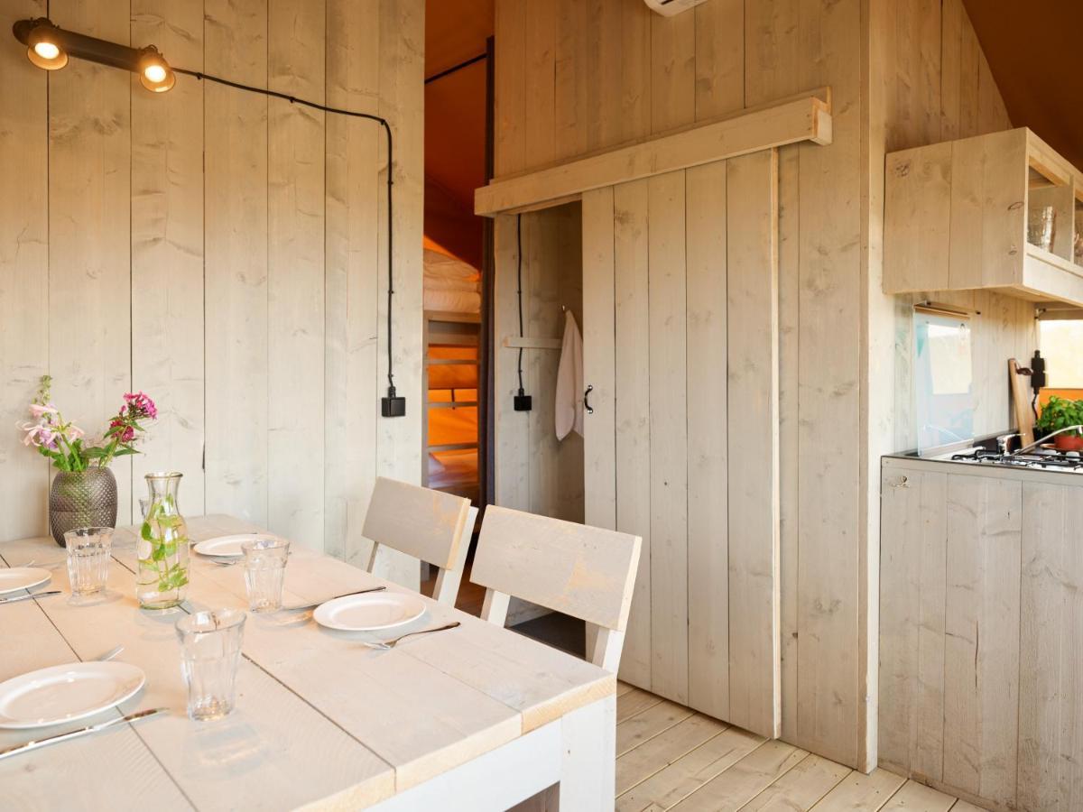 Luxury tent Dutchen Erfgoedpark De Hoop Glamping